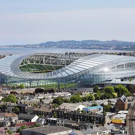 Waterfront Luxury Lägenhet *