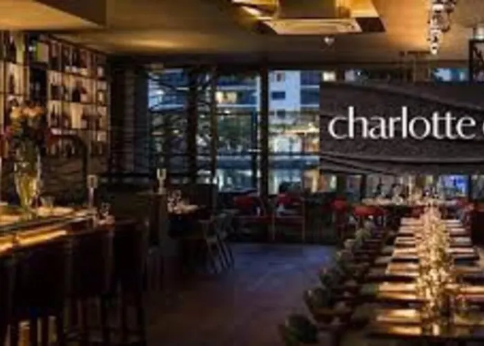 Waterfront Luxury Apartament *