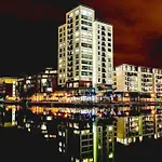 Waterfront Luxury Daire