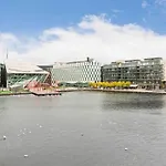 Daire Waterfront Luxury *