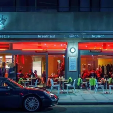 Waterfront Luxury Apartamento *