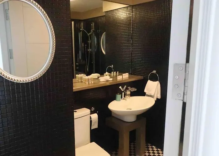 Waterfront Luxury Apartament *